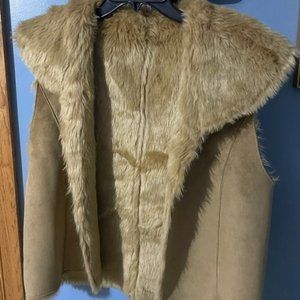 Mix-it Suede and faux fur vest - PRICE DROP